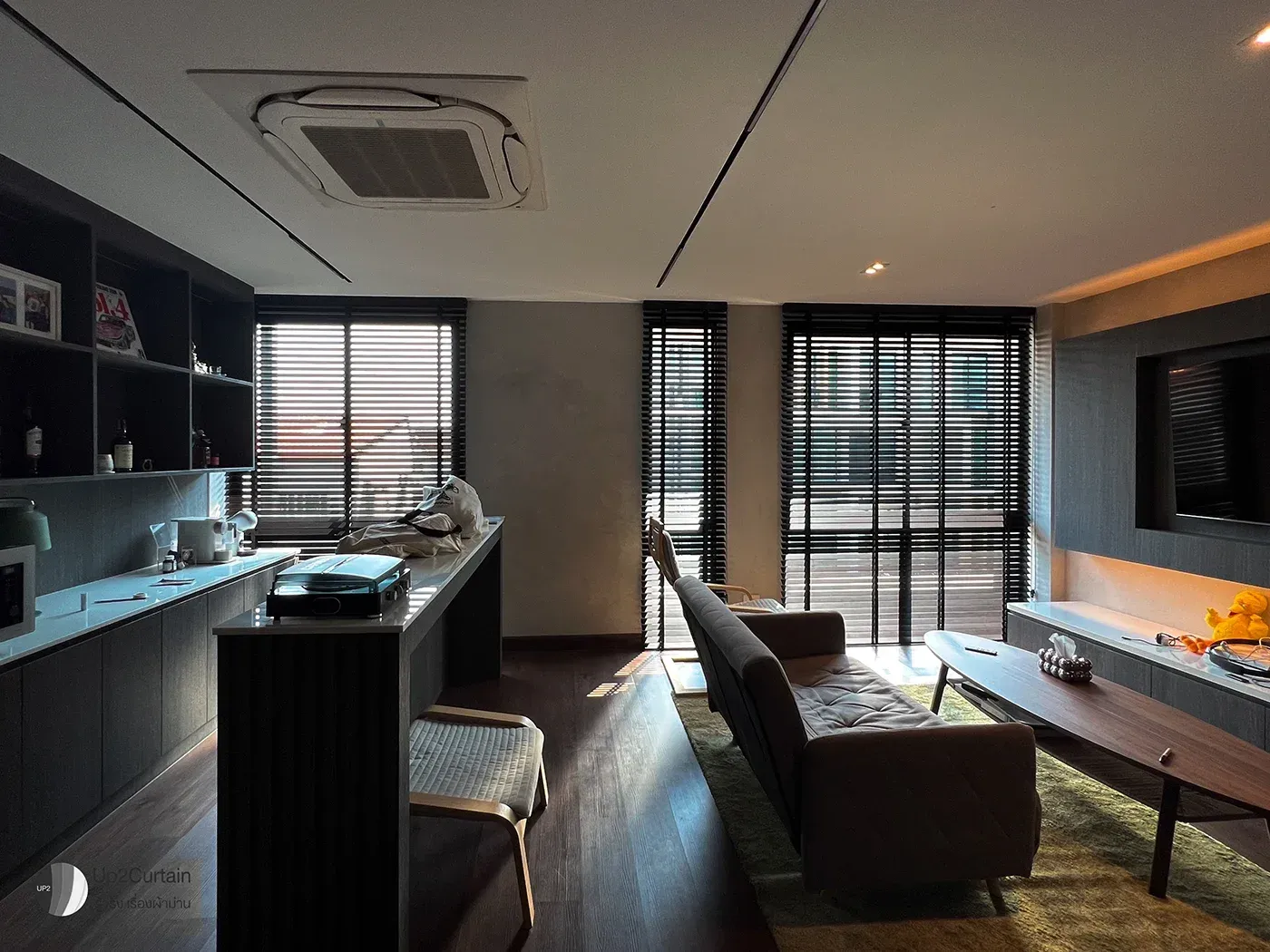 livingroom-curtain-installation